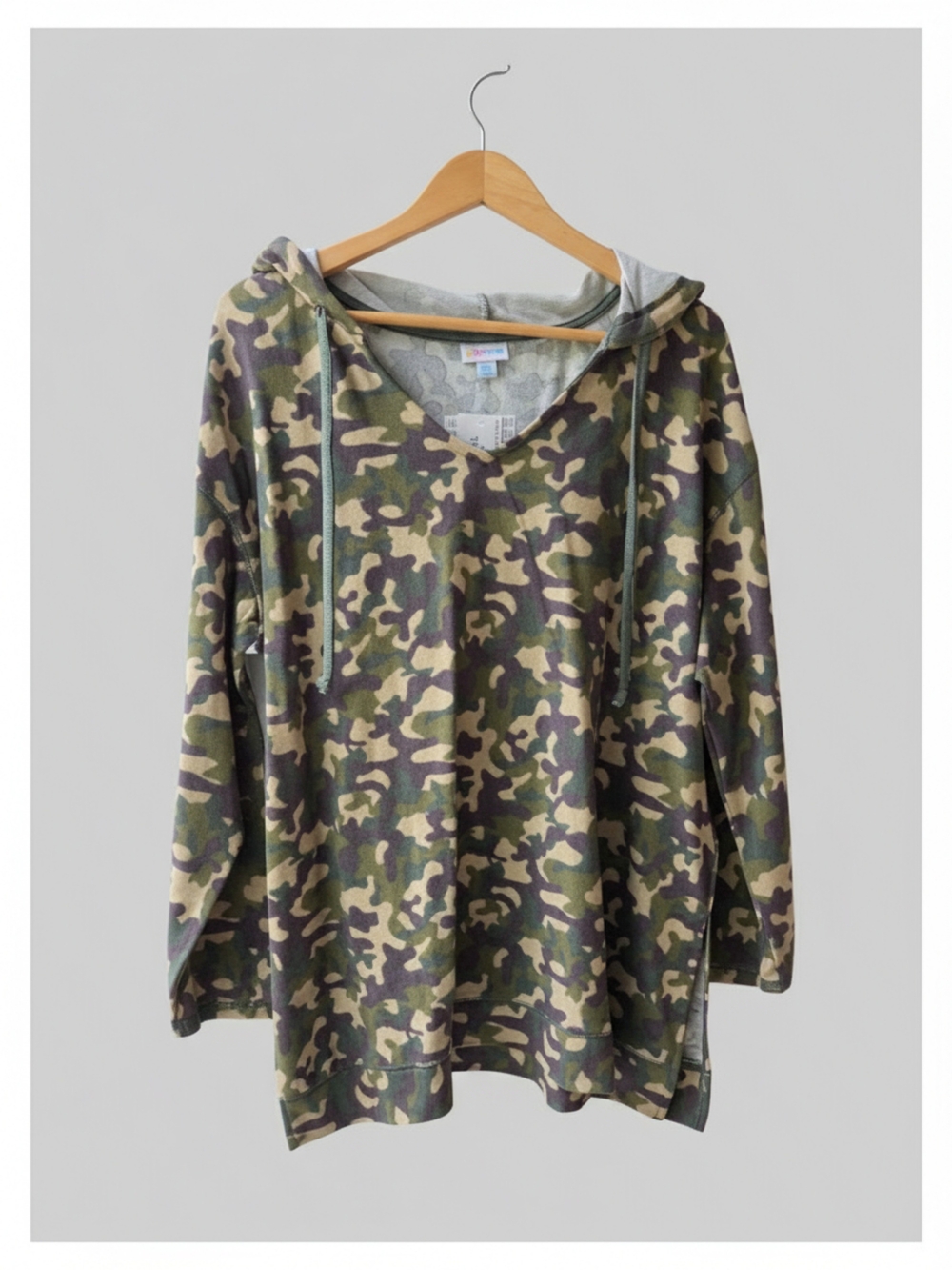 LuLaRoe Eliza XL Green and Brown Camo Hoodie - 2XL NWT